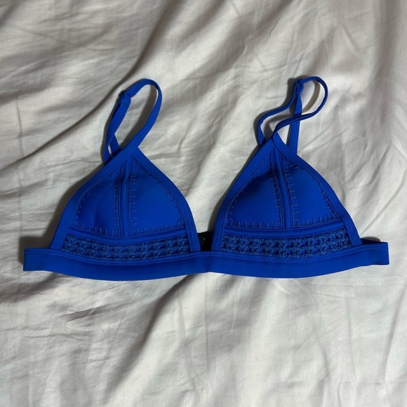 Triangl Gigi Bikini Top Size S - Picture 1 of 4